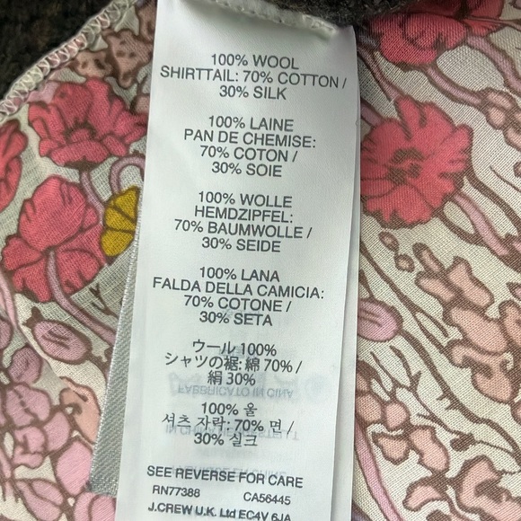 Like New J. Crew Green Knit Shirttail Sweater in Liberty Poppy Floral - Picture 7 of 7